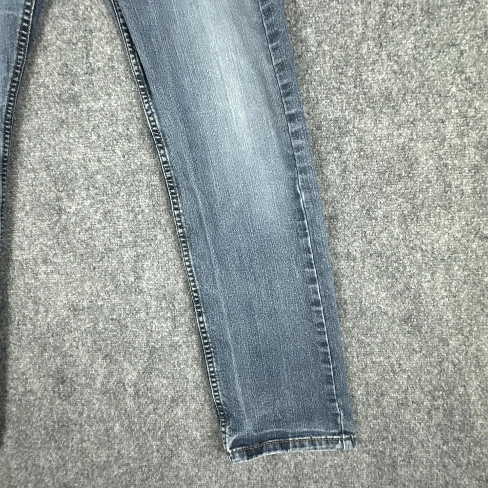 Levis please see